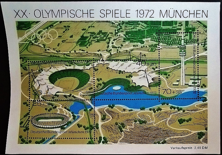 Блок марок (4 шт.). "Общий вид Олимпийского парка, Мюнхен". 1972 год, ФРГ. Блок марок (4 шт.). "Общий вид Олимпийского парка, Мюнхен". 1972 год, ФРГ.