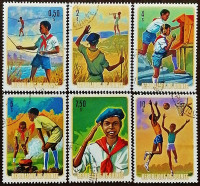 Набор почтовых марок (6 шт.). "Пионеры Гвинеи, национальное движение". 1974 год, Гвинея.