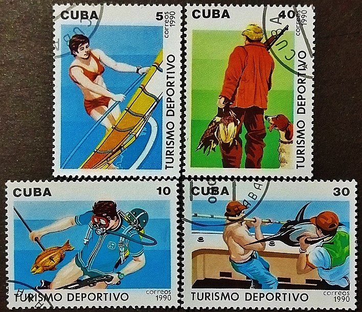 Набор почтовых марок (4 шт.). "Спортивный туризм". 1990 год, Куба.