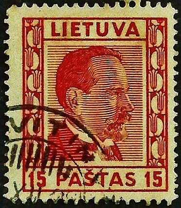 Почтовая марка (15 c.). "Антанас Сметона". 1936 год, Литва.