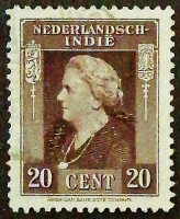 Почтовая марка (20 c.). "Королева Вильгельмина". 1945 год, Нидерландская Ост-Индия.