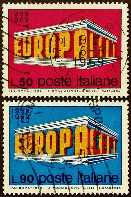 Набор почтовых марок (2 шт.). "Европа (C.E.P.T.)". 1969 год, Италия. Набор почтовых марок (2 шт.). "Европа (C.E.P.T.)". 1969 год, Италия.