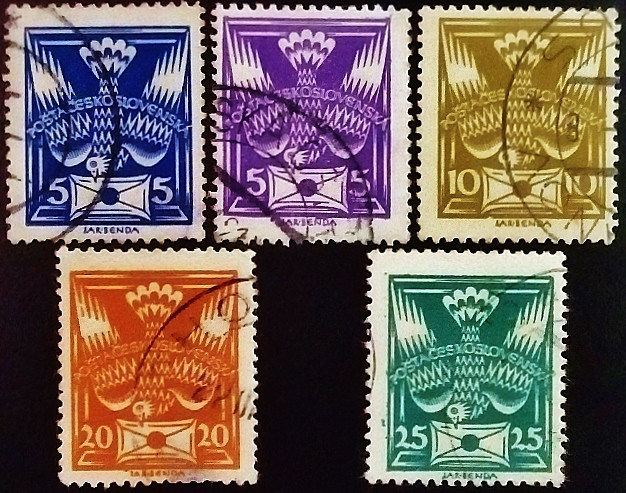 Набор почтовых марок (5 шт.). "Голубь". 1920-1921 год, Чехословакия.