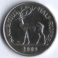 Монета 1/2 рупии. 2009 год, Маврикий.