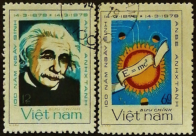 Набор почтовых марок (2 шт.). "Альберт Эйнштейн". 1979 год, Вьетнам.