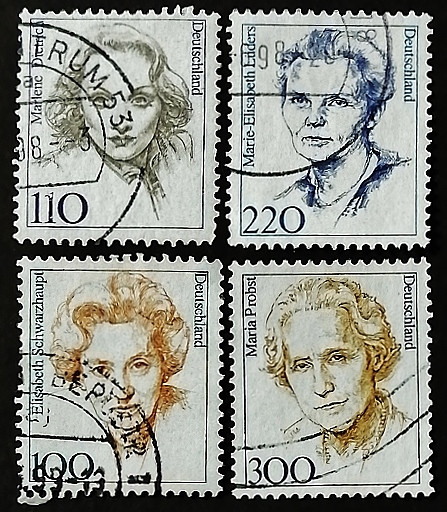 Набор почтовых марок (4 шт.). "Женщины в немецкой истории". 1997 год, ФРГ.