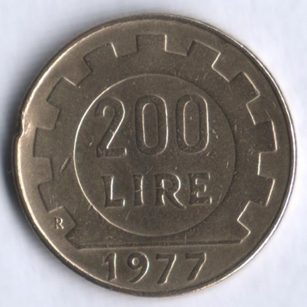 Монета 200 лир. 1977 год, Италия.