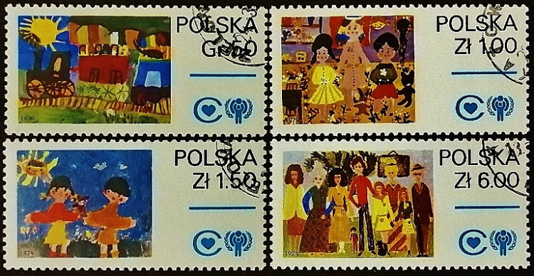 Набор почтовых марок (4 шт.). "Международный год ребёнка". 1979 год, Польша.
