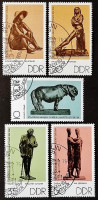 Набор почтовых марок (5 шт.). "Статуэтки из берлинских музеев". 1976 год, ГДР.
