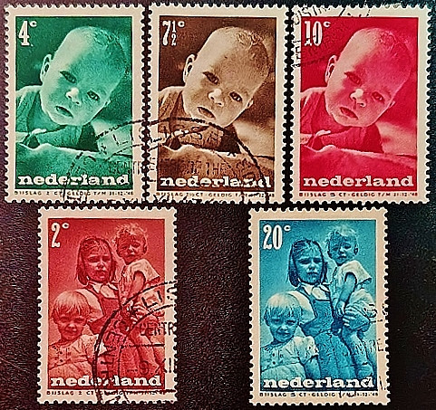 Набор почтовых марок (5 шт.). "Детские почтовые марки". 1947 год, Нидерланды.