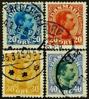 Набор почтовых марок (4 шт.). "Король Кристиан X". 1913-1926 годы, Дания.