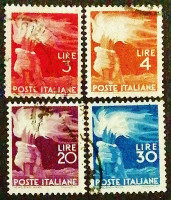 Набор марок (4 шт.). "Факел". 1945-1946 годы, Италия.