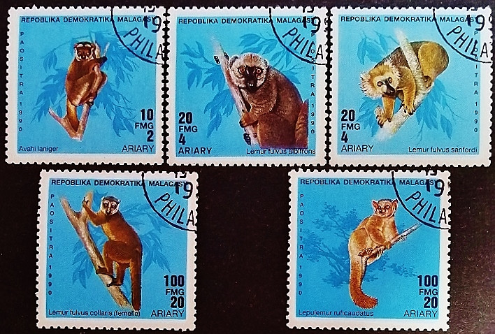 Набор почтовых марок (5 шт.). "Лемуры". 1990 год, Мадагаскар.